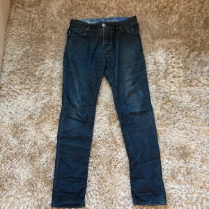 tramrossa jeans - Modell| Leonardo| storlek 33| skick 8/10| pm för mer info