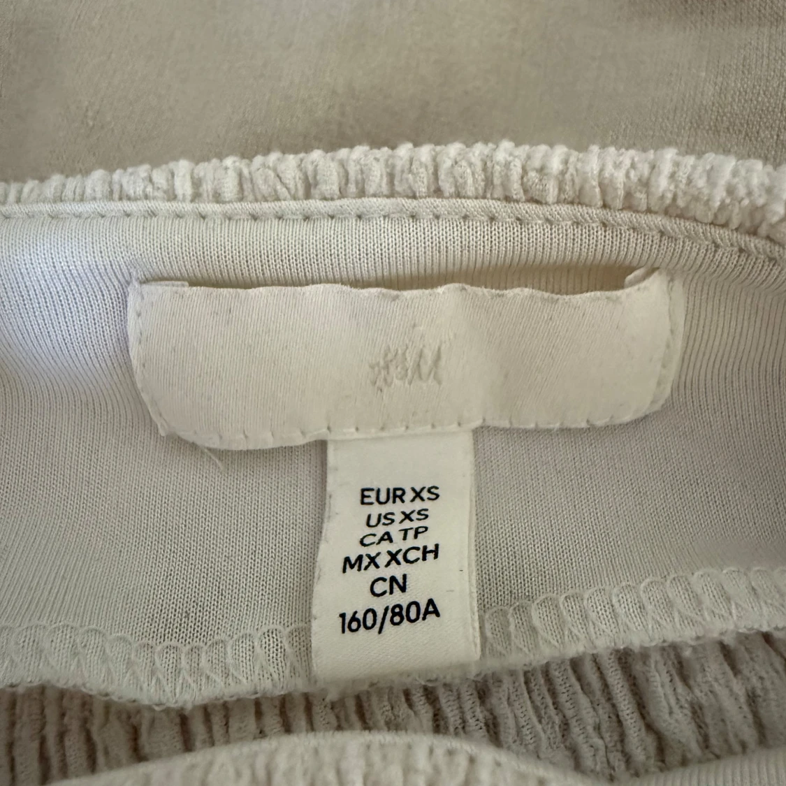 Beige offshoulder topp från H&M XS - 4