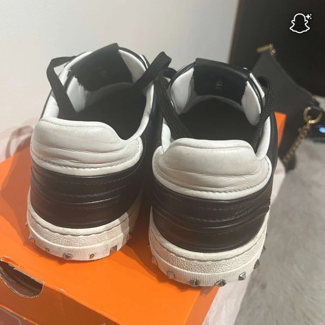 Valentino Garavani svartvita sneakers - 3