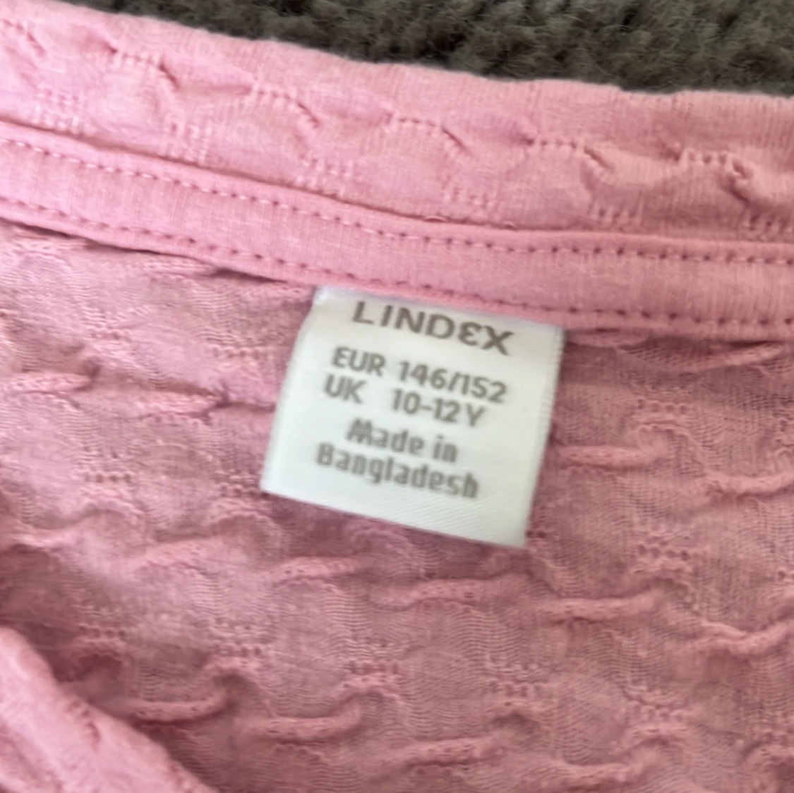 Rosa långärmad topp med volang Lindex - 1