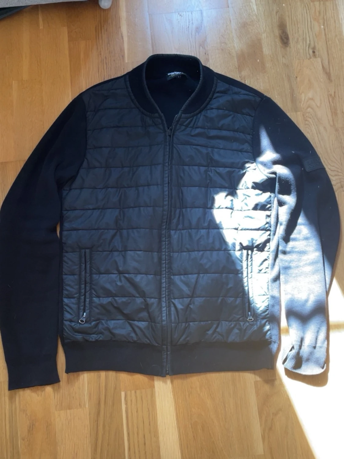 Svart cardigan från Barbour Intl - 1