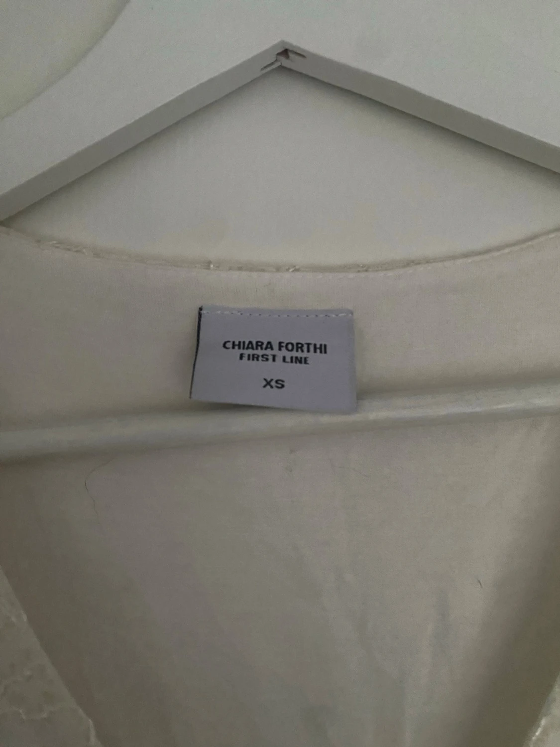 Vit spetsklänning från Chiara Forthi - 1