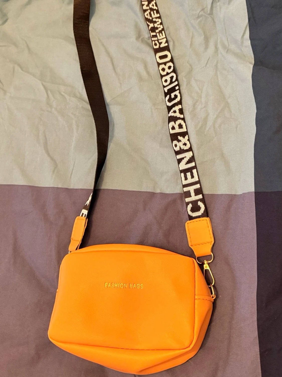 Gul axelväska från Fashion Bags - 3