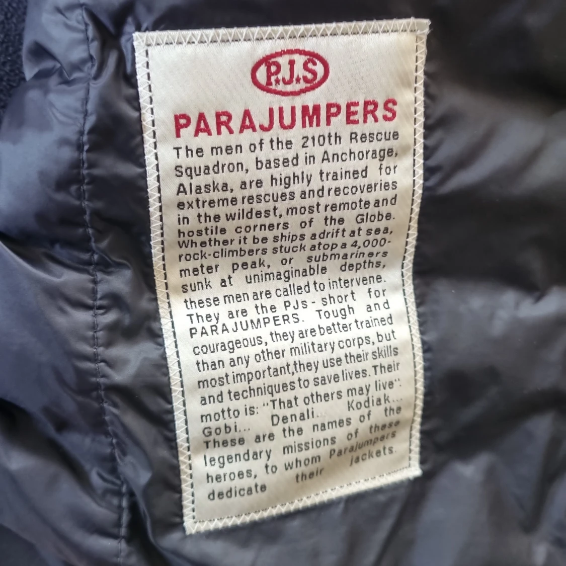 Mörkblå pufferjacka från Parajumpers - 3