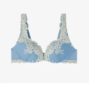 Ljusblå intimissimi bh - Ljusblå intimissimi bh🩵Skicka gärna prisförslag