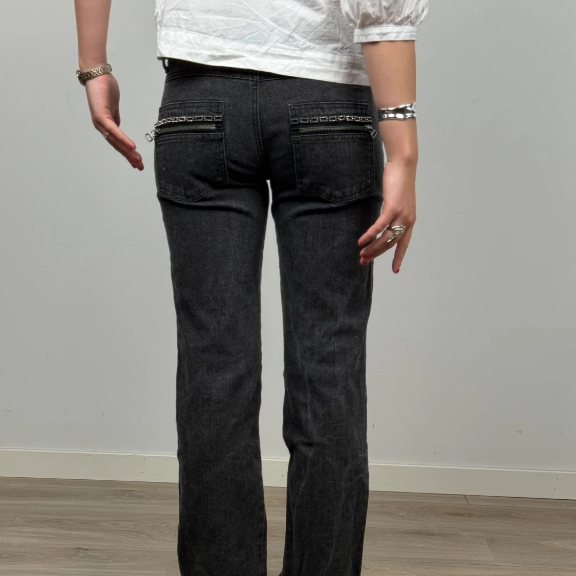 Svarta jeans  - 1