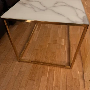 Marmor soffbord  - Soffbord i marmor finns att hämta i Kista!