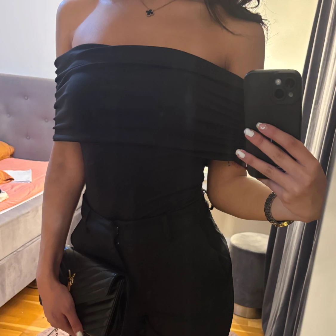 Svart elegant topp  med rak passform - 3