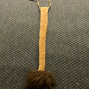 Beige mockabältesöt lejon lång svans rollspel funktion rolig med pälsdetalj - 1 st