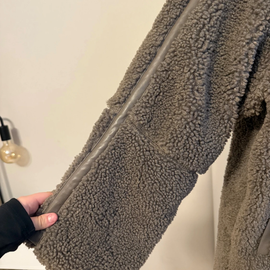 Brun teddyjacka ifrån HM - 1