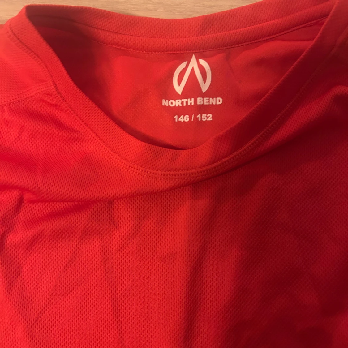 Röd träningstopp från North Bend - 2