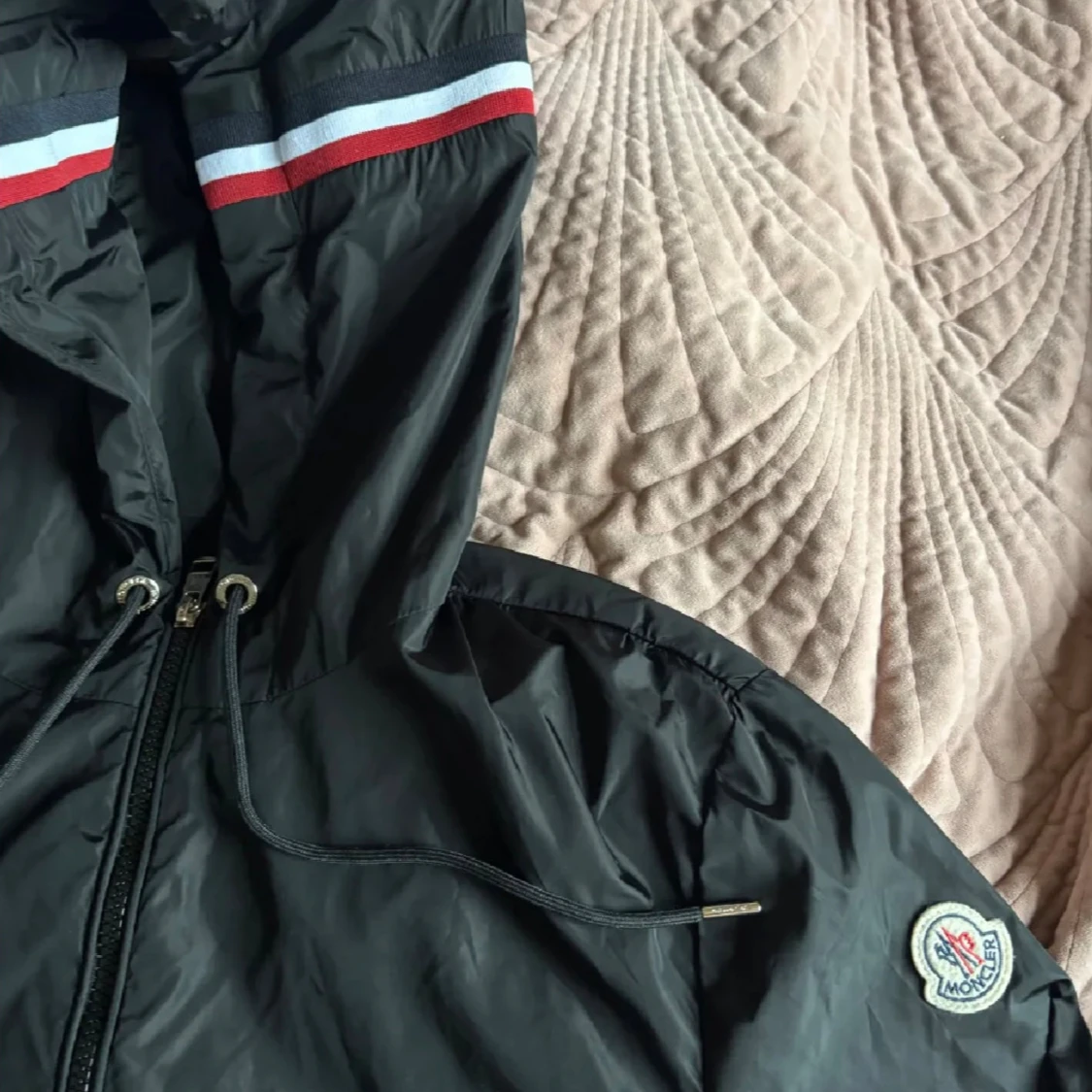 Svart chase vindjacka  - 2