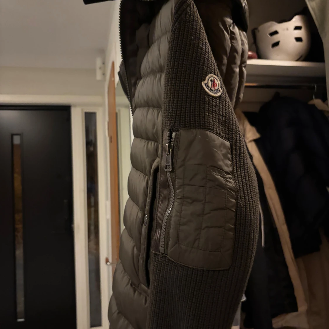 Mörkgrön Moncler pufferjacka med huva - 1