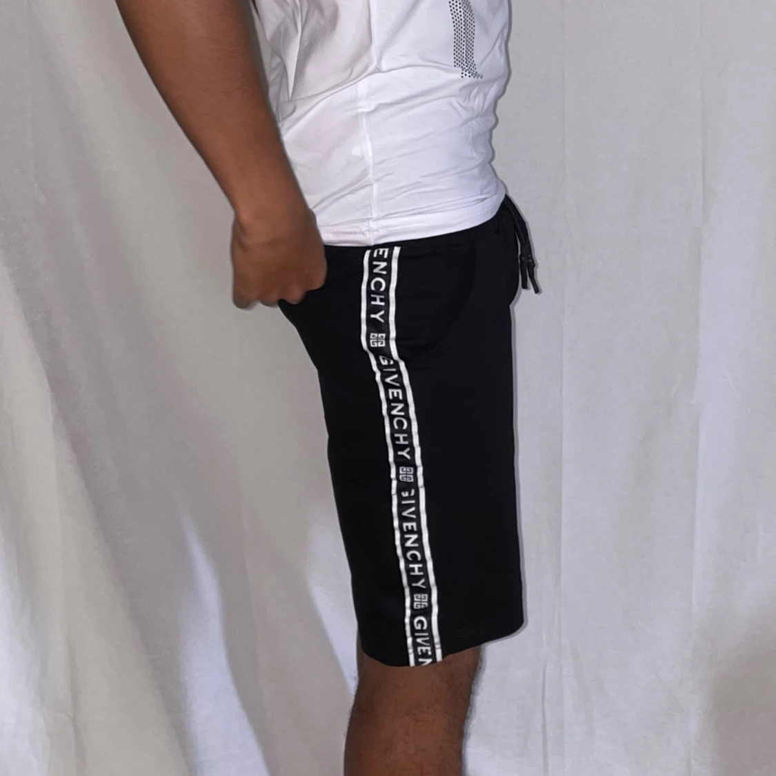 Givenchy shorts strl S svart - 2