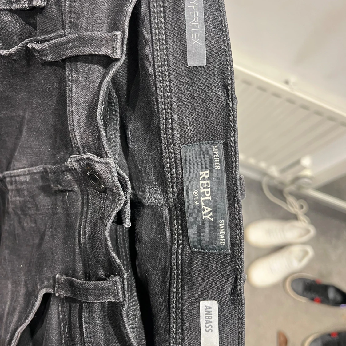 Replay Anbass svarta jeans, W31 L30 - 4