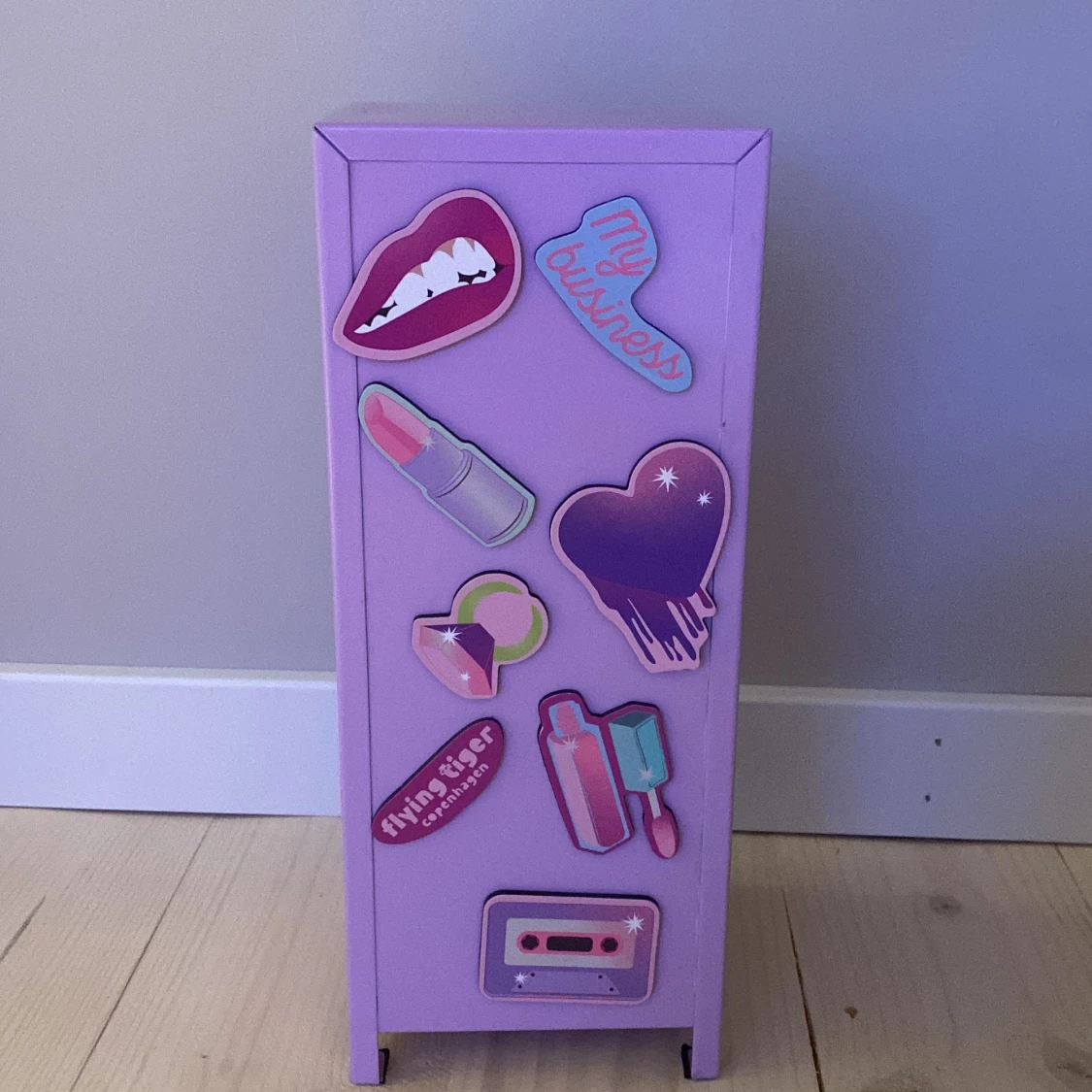 Mini skåp med magneter  - 1