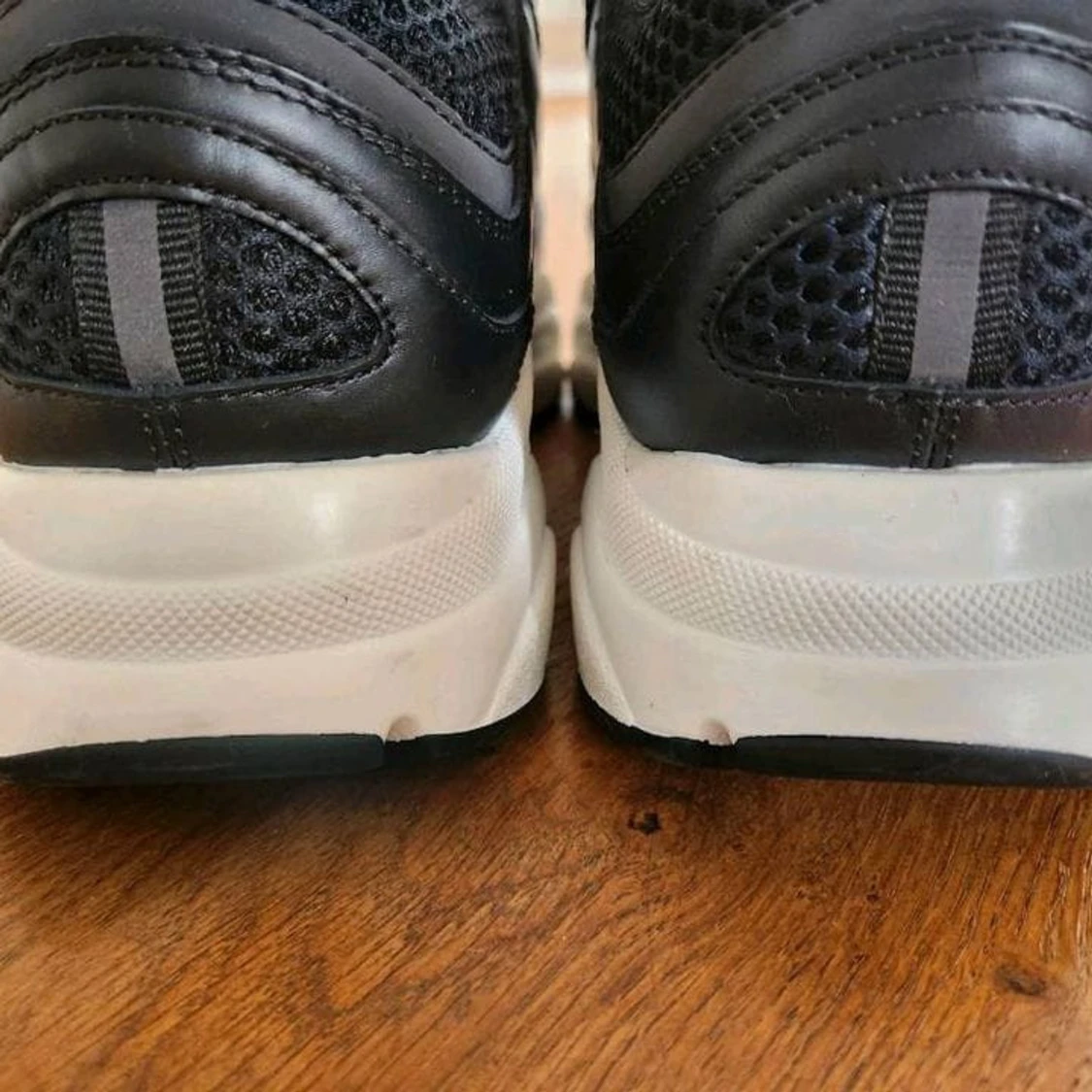 Svarta Dior sneakers herr strl 42 - 4