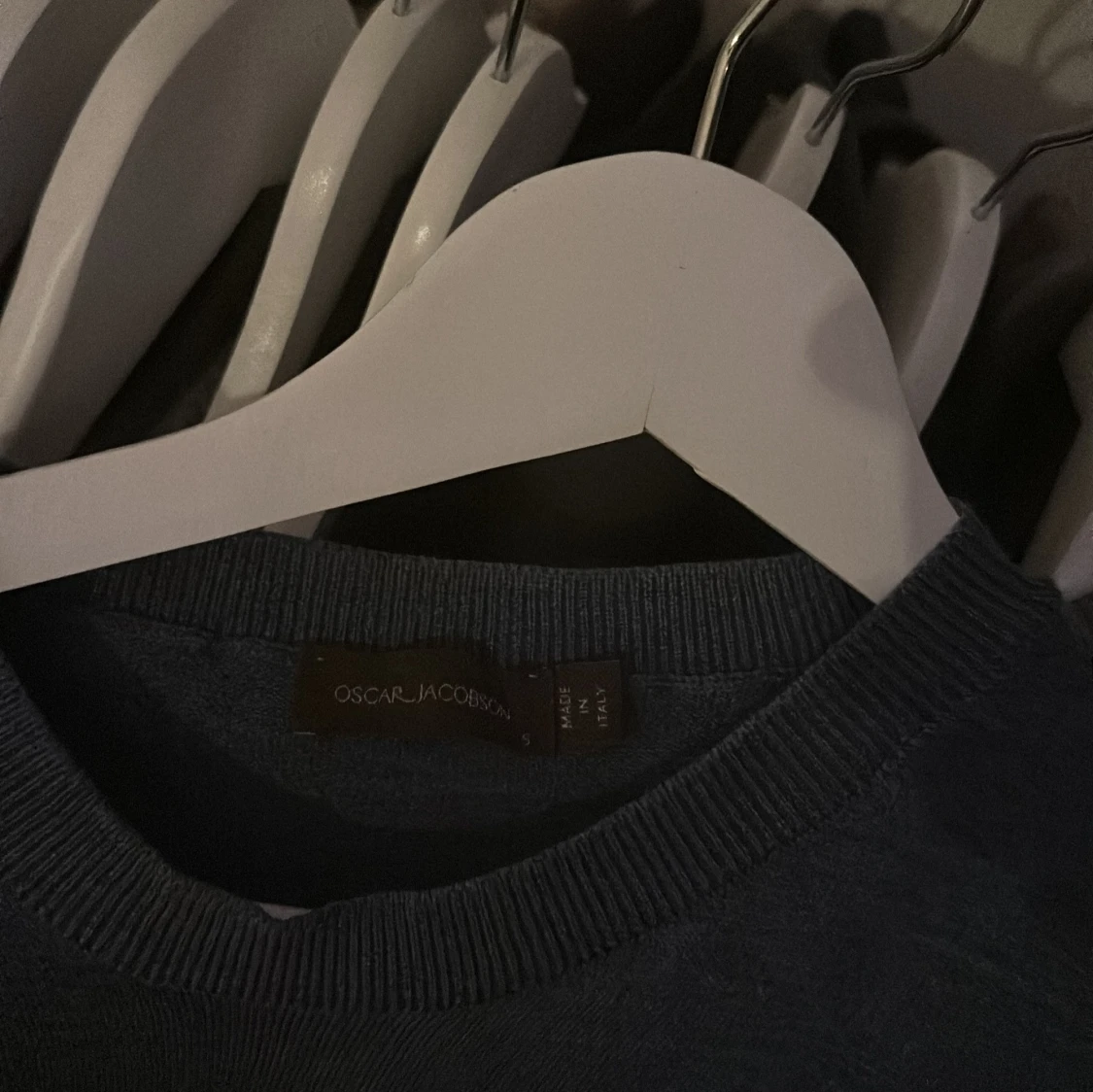  rundhalsad tröja Oscar Jacobson blå - 2