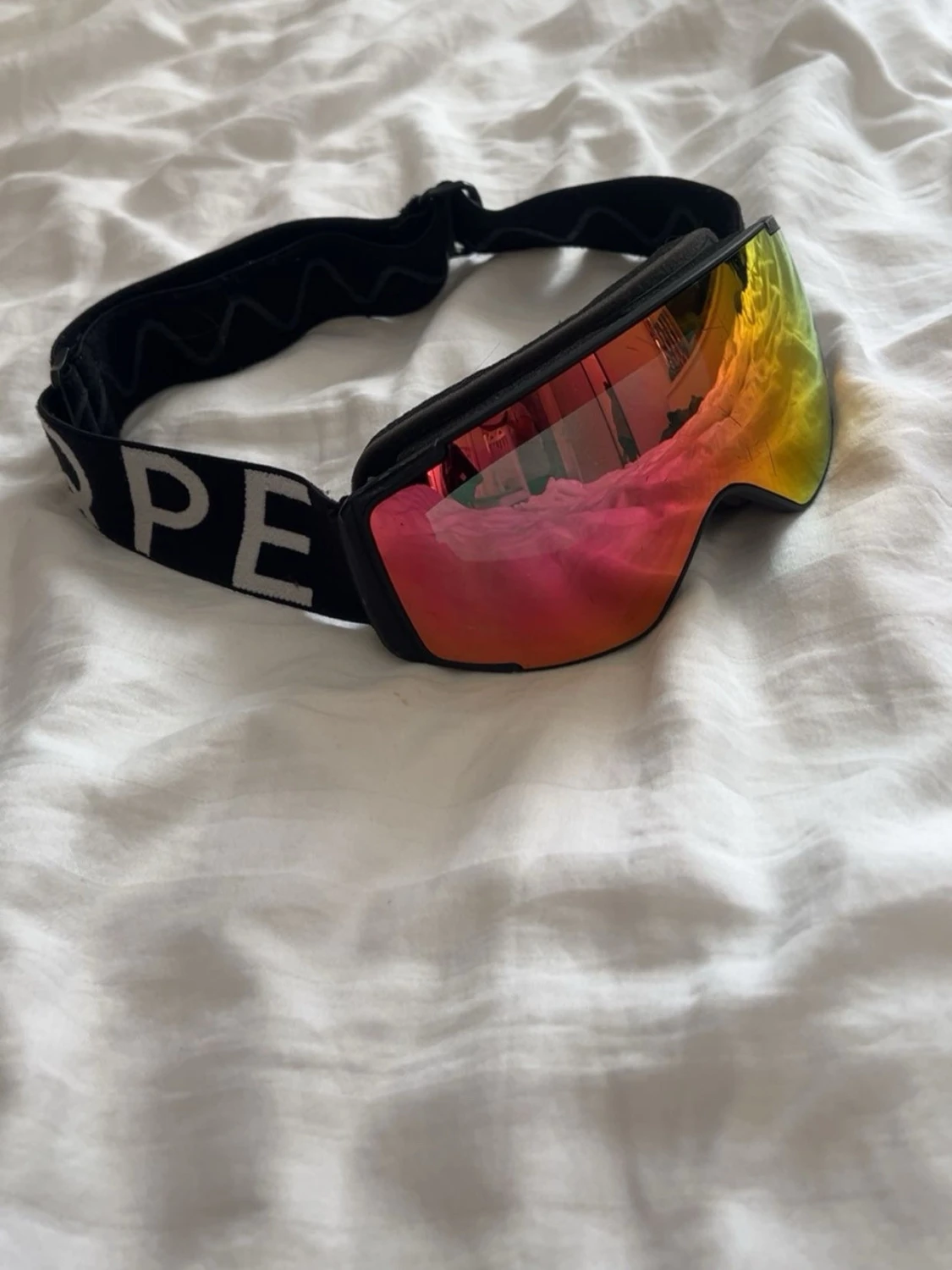 Spegelglasade skidglasögon med svart band - 1