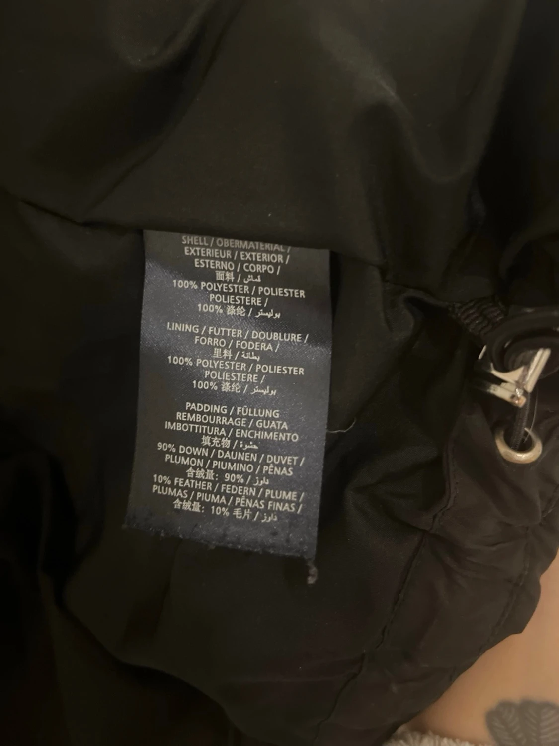 Svart dunjacka från GANT med huva - 3