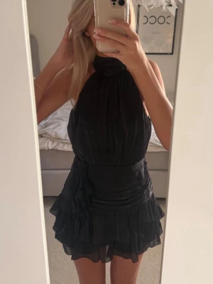 Klänning  - Helt ny jättefin klänning från Meet me there, storlek S/M🤍Är slutsåld på hemsidan och kostar igentligen 600kr 