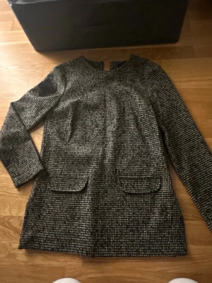 Zara Dress - Size XS