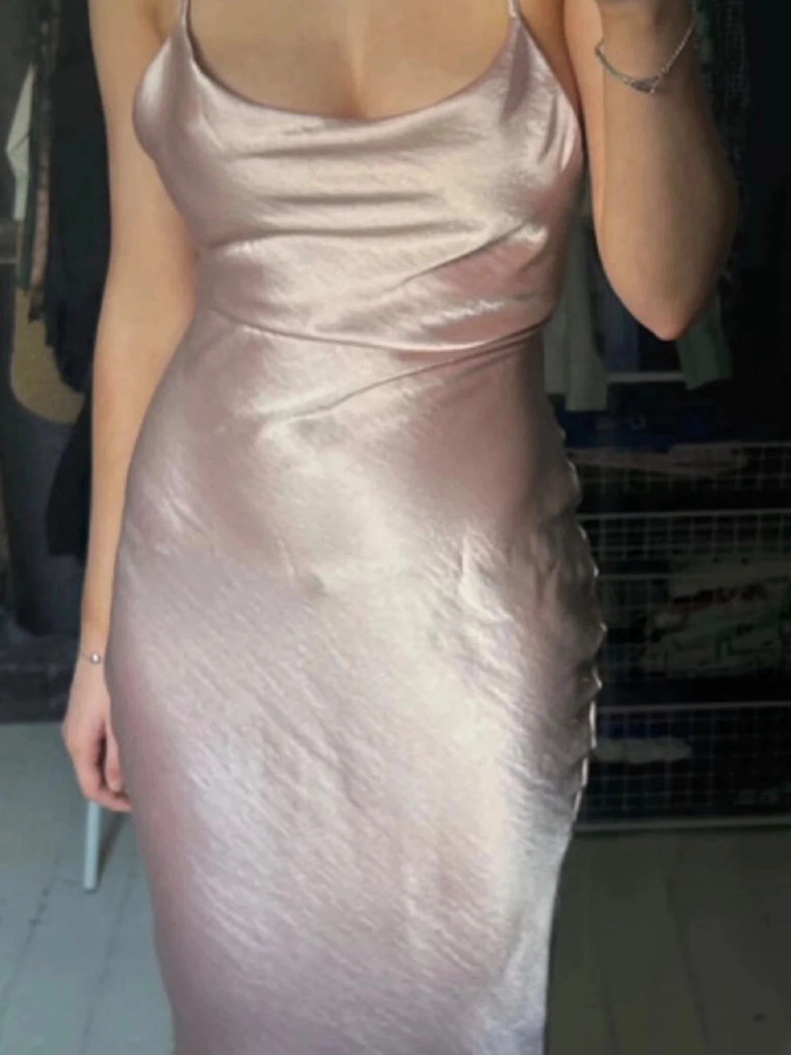 Ljusrosa satin långklänning