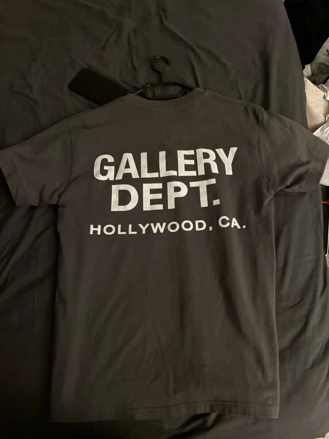 Svart t-shirt från Gallery Dept.