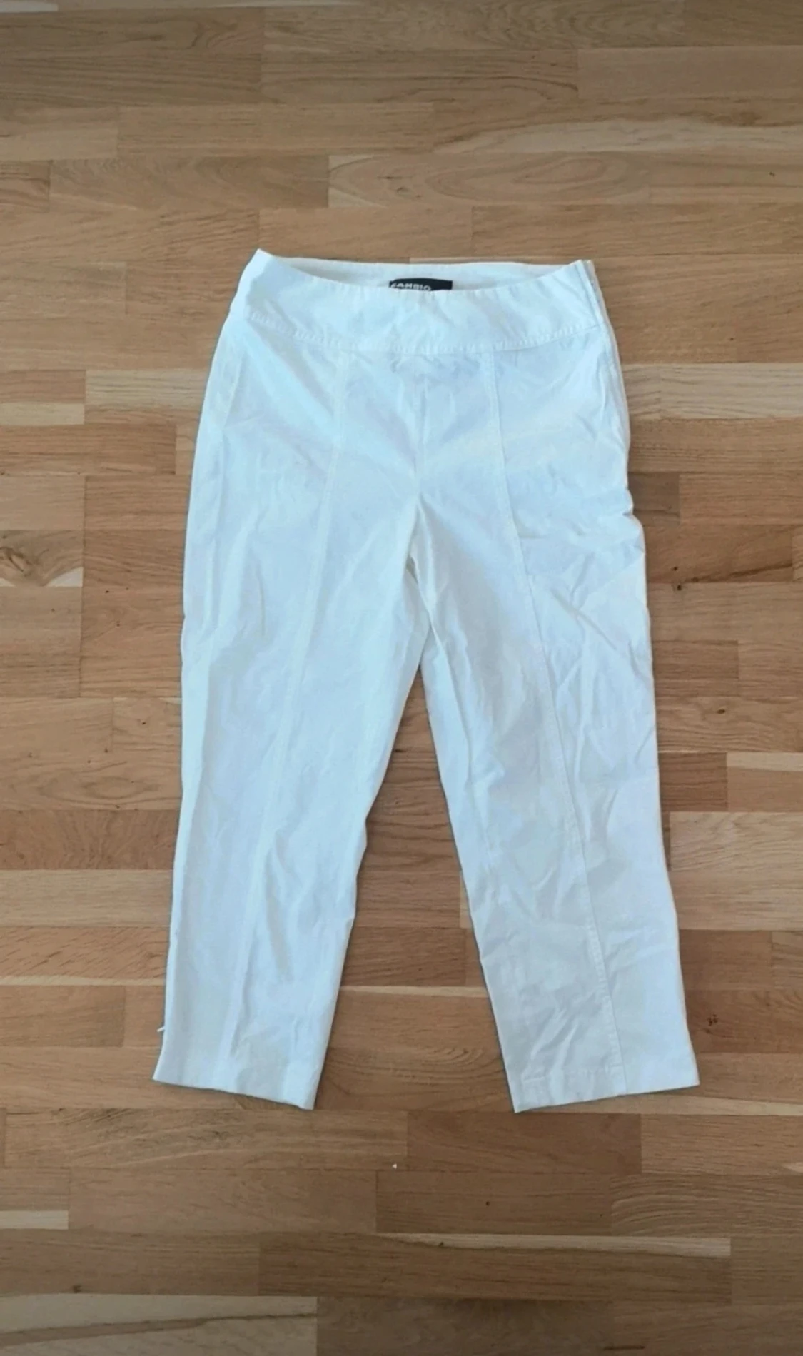 Vita byxor från Cambio