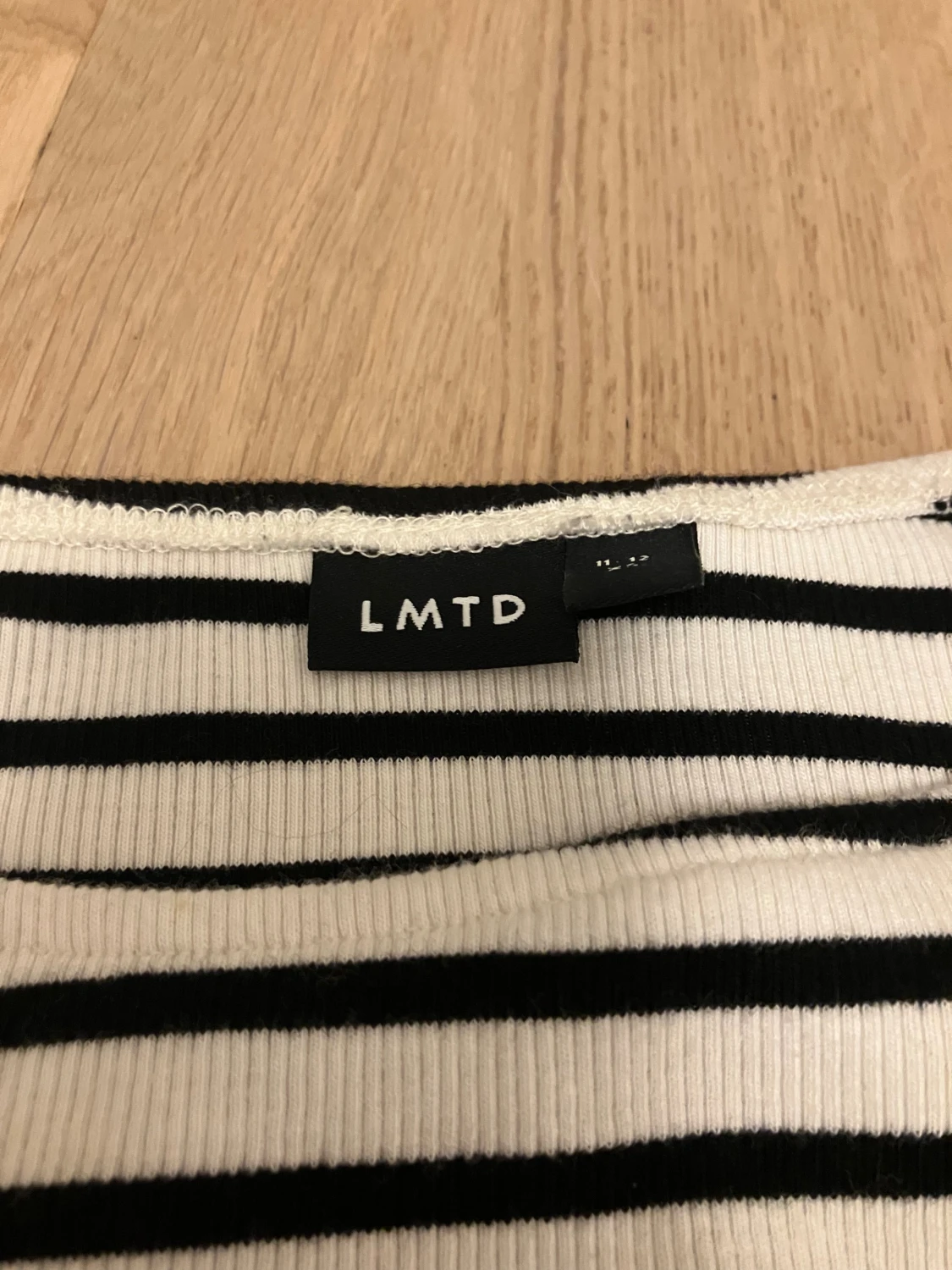 Randig långärmad tröja från LMTD - 1