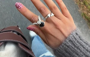 Maria Nilsdotter ring  - Skit snygg Maria Nilsdotter ring💕storlek 18 men går att justera, box medföljer 