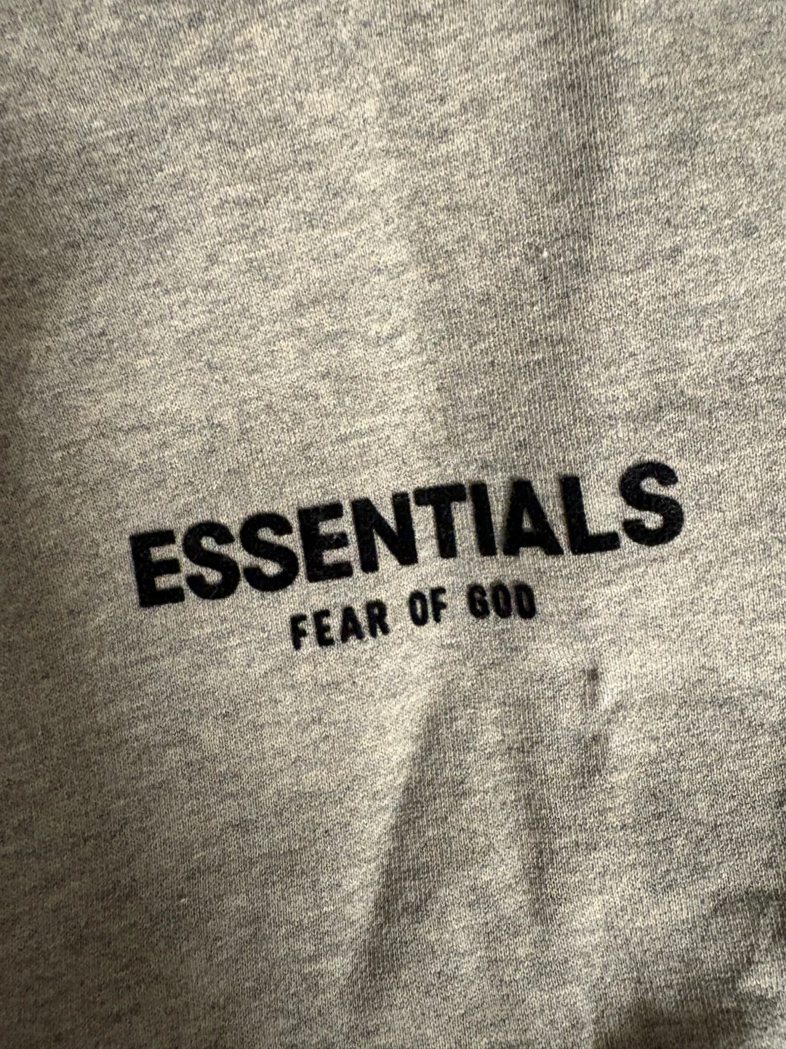 Grå Essentials Fear of God hoodie - 2