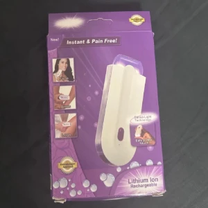 Aurora hårborttagningsapparat - Helt ny och oanvänd elektrisk hårborttagningsapparat från Aurora. Skyddar mot inåtväxande hårstrån och har smärtfri användning. köpt för 300