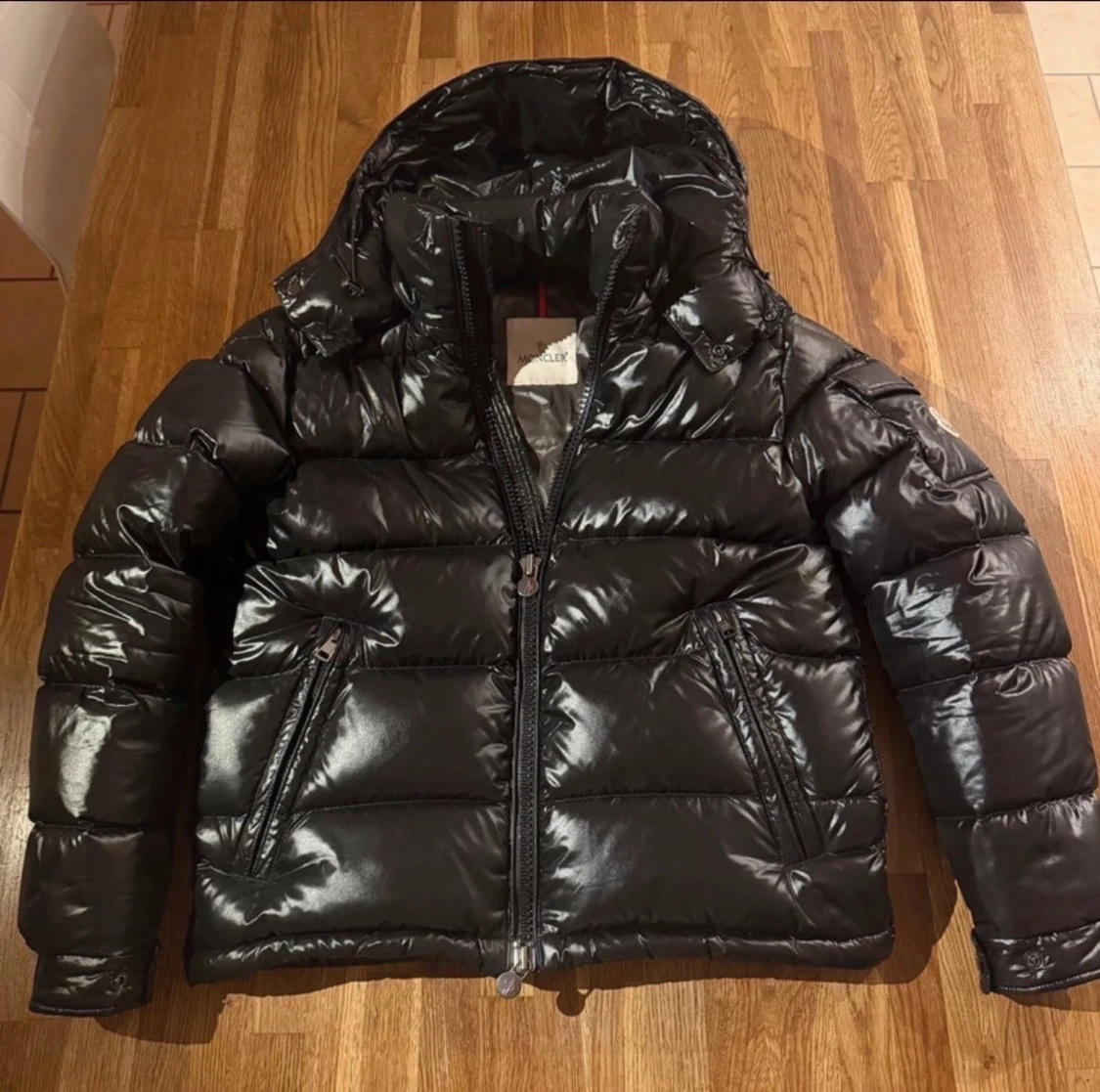 Svart pufferjacka från Moncler