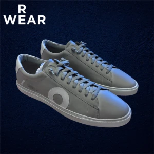 Oliver Cabell skor - Oliver Cabell skor👟Storlek: 45, Skick: 10/10 (Helt nya), Box, Dustbag tillkommer, Äkthetscertifikat finns och kom privat för bild på det, Inga priser är hugget i sten, Fraktar alltid inom 24h efter köp🚚