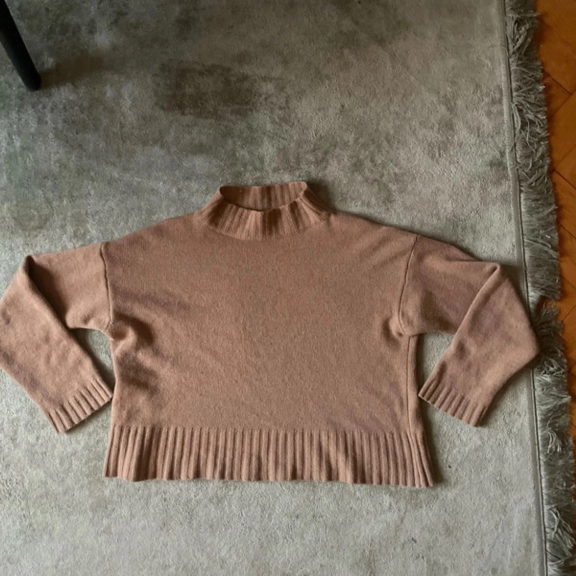 Tunn tröja i kashmirblandning - 4