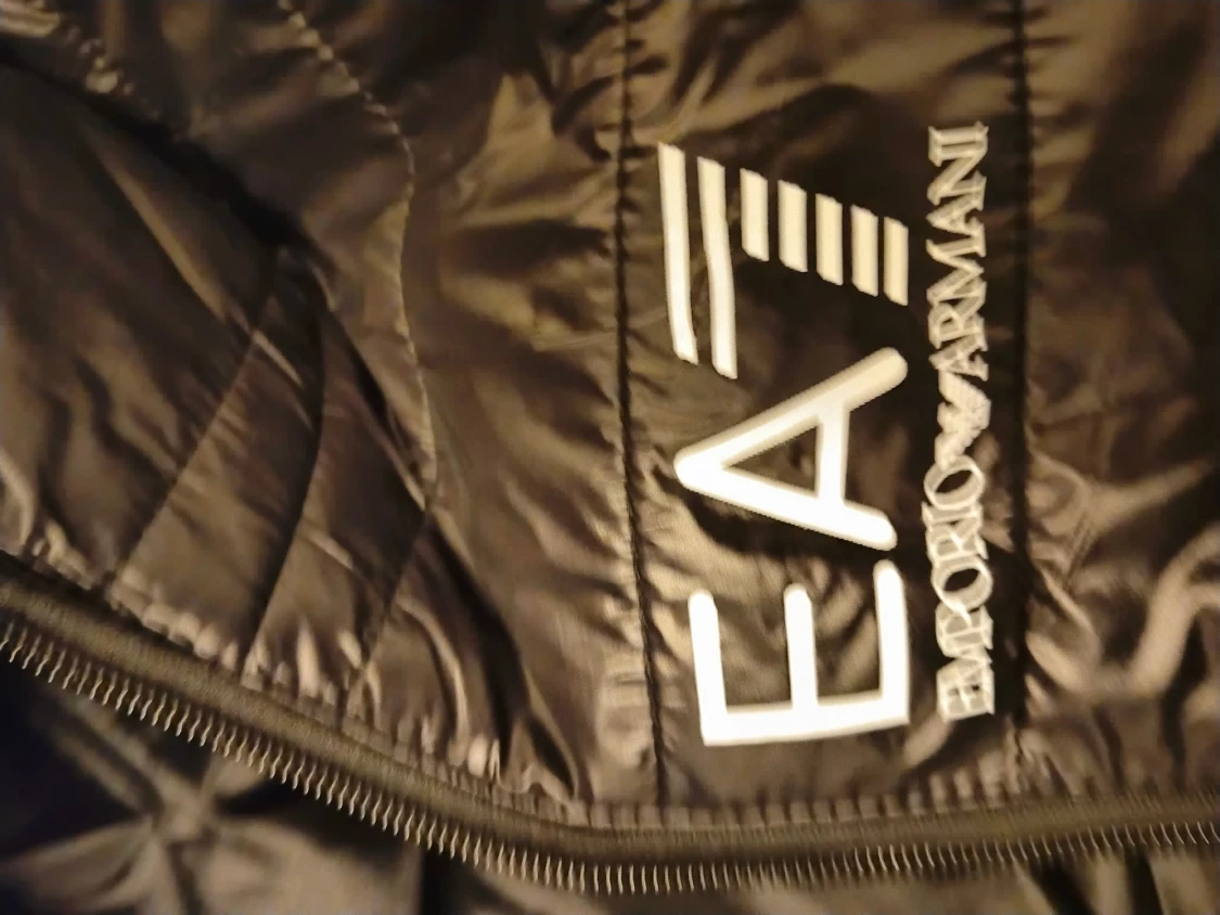 Svart pufferjacka från Emporio Armani - 2