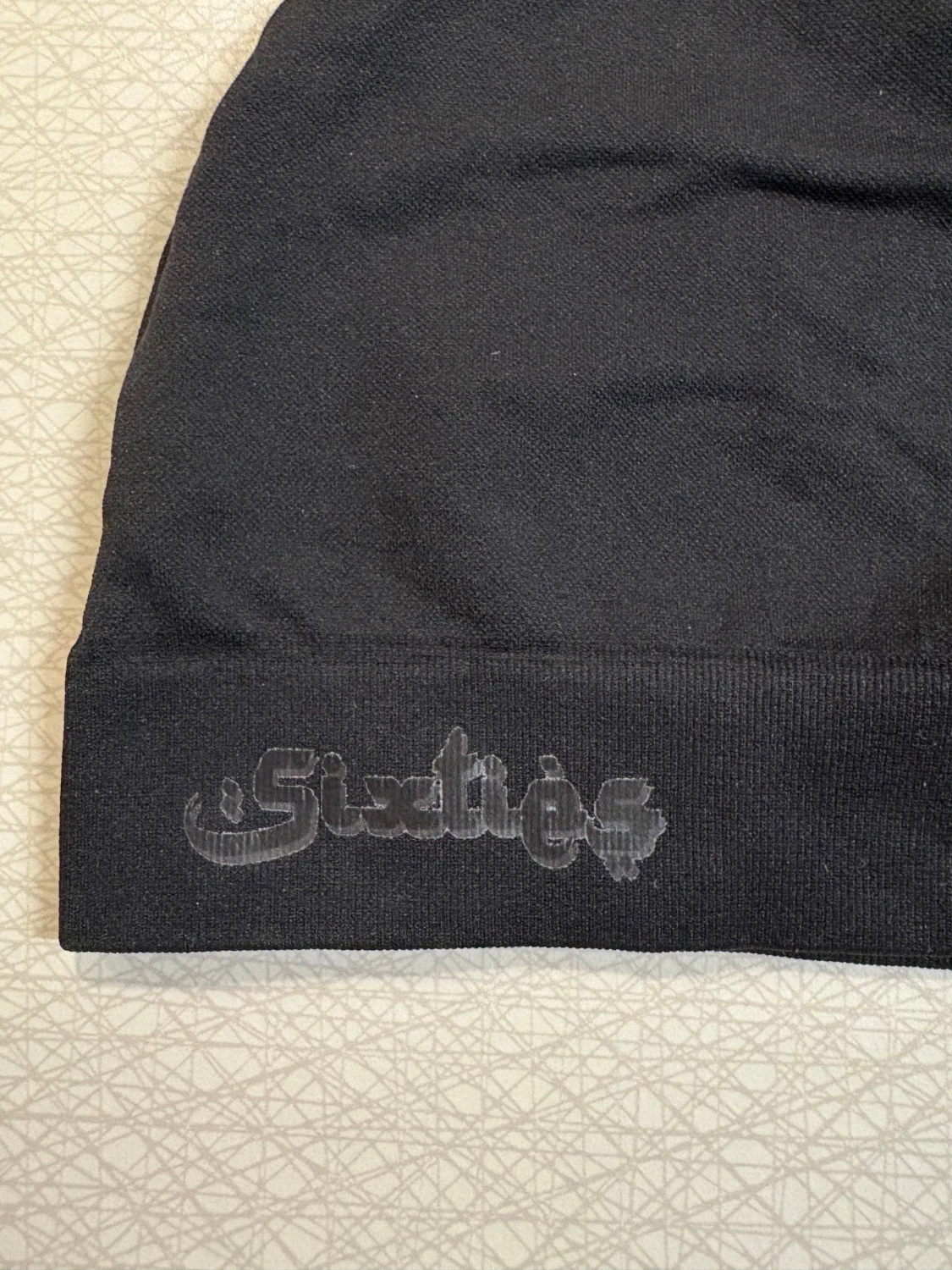 Svart mössa från Sixties - 2