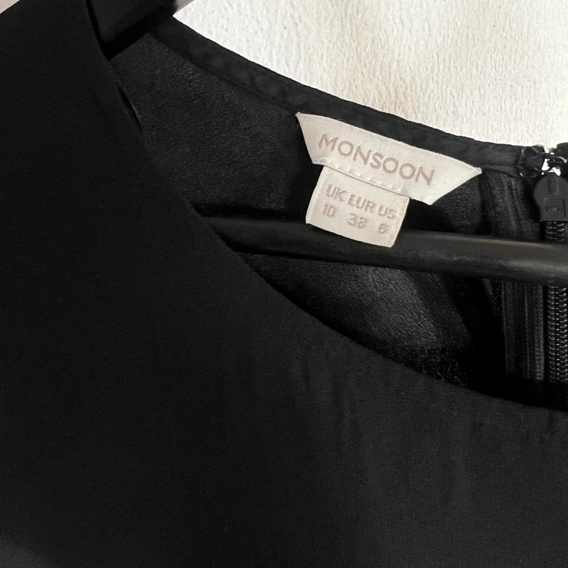 Svart byxdress från Monsoon - 1