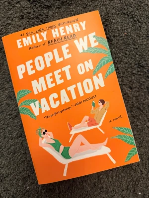 People We Meet on Vacation - På engelska och helt orörd!! 