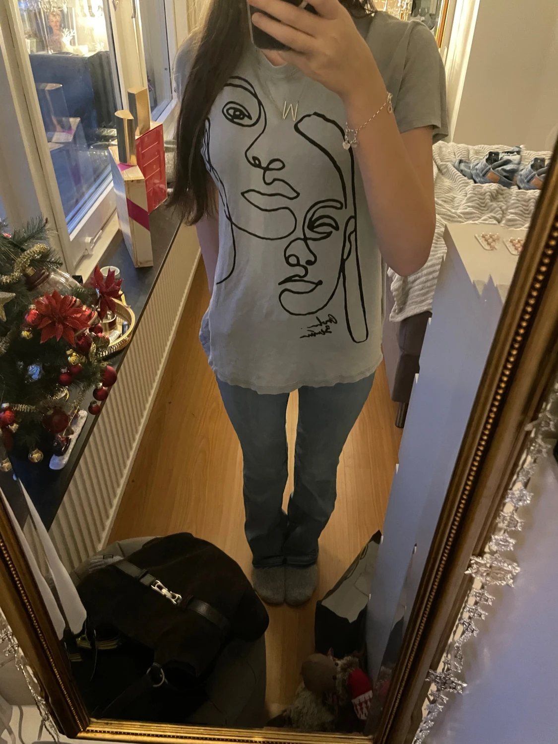 Grå t-shirt med tryck🩶