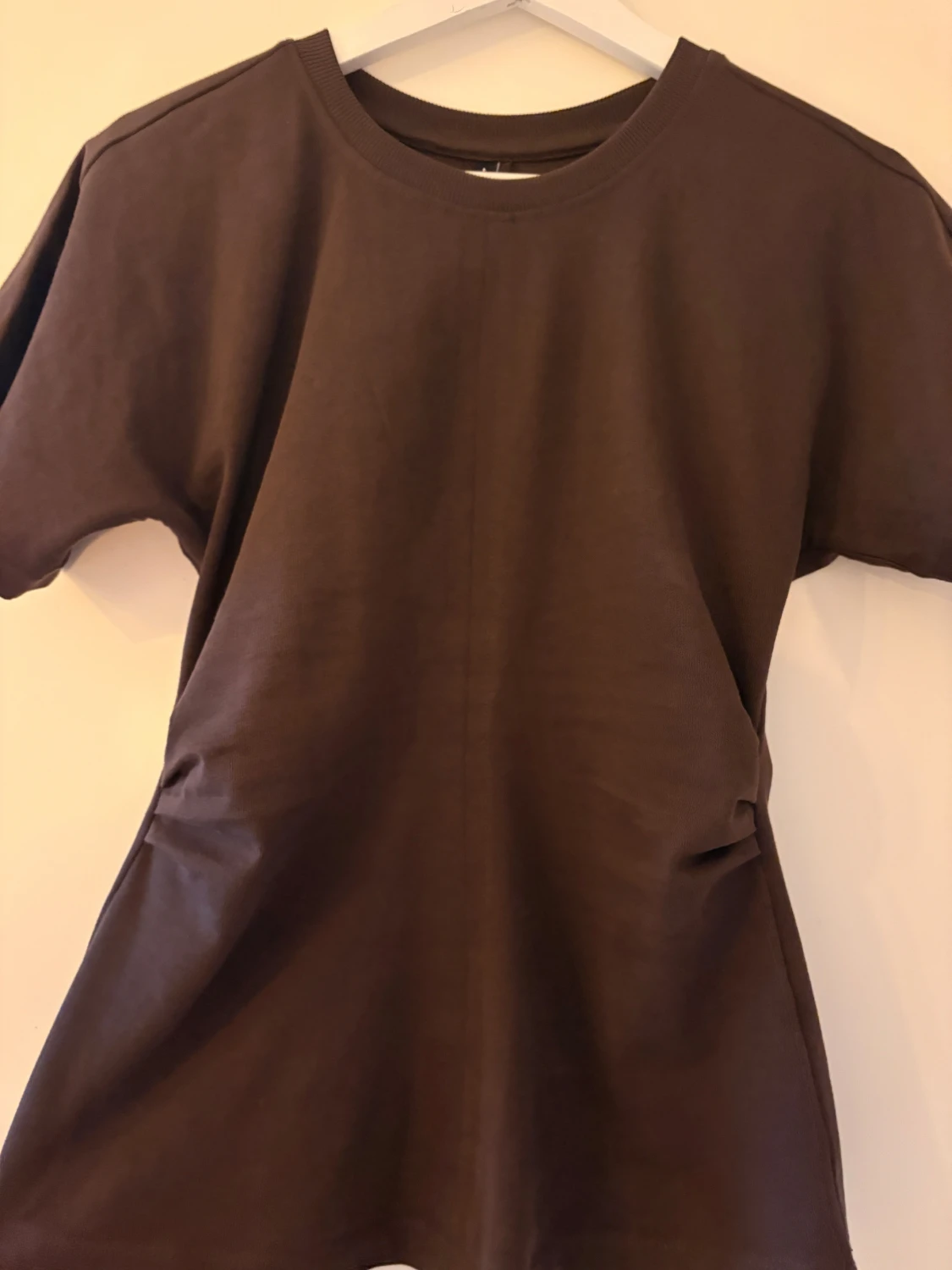 Brun basic insydd t-shirt från Only - 1