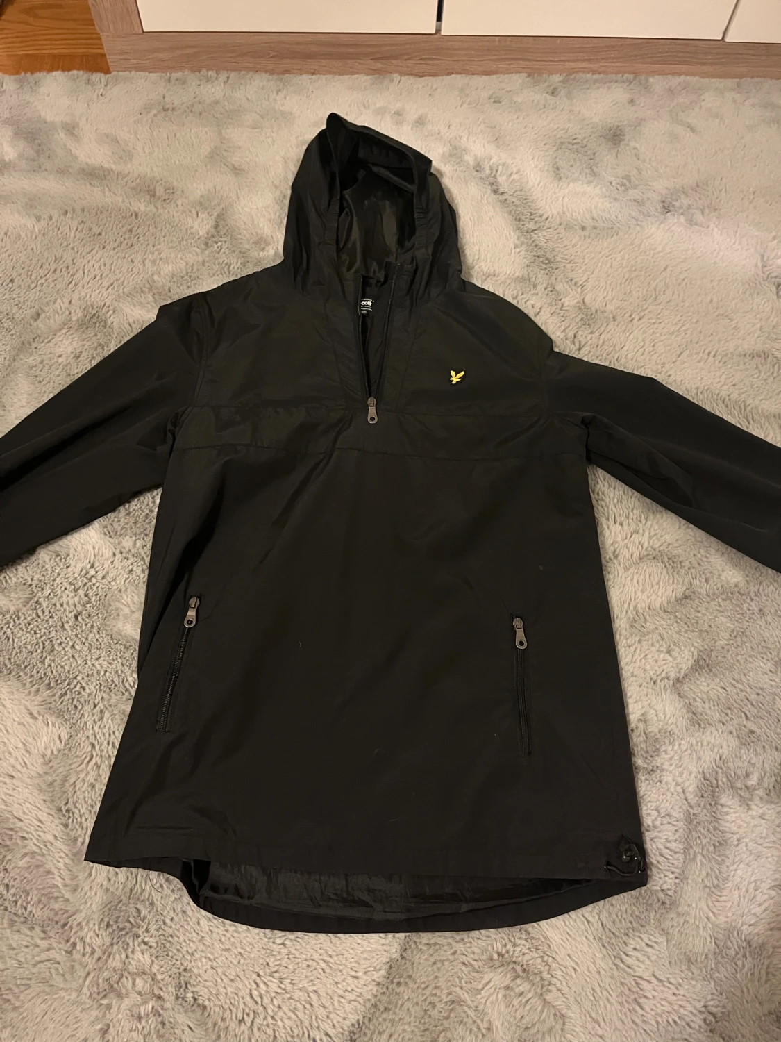 Svart vindjacka/regnjacka Lyle & Scott Junior