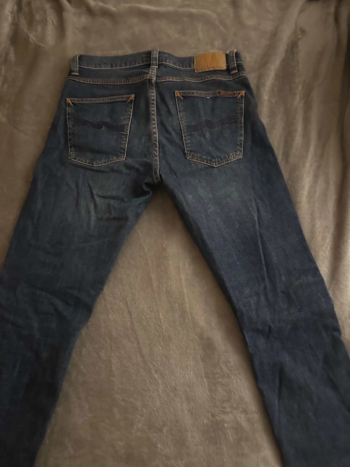 Mörkblå jeans från Nudie Jeans
