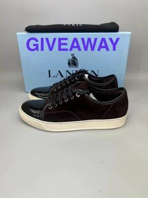  Lanvin skor - Gör nu en tävling på dessa Snygga Lanvin skor. Allt du måste göra för att delta är 1. Likea denna post 2. Följ denna profil 3. Dela med en vän. Om du gör dessa tre steg så är du med i tävlingen. Vinnaren utses 1/15, Lycka till! 😊✨