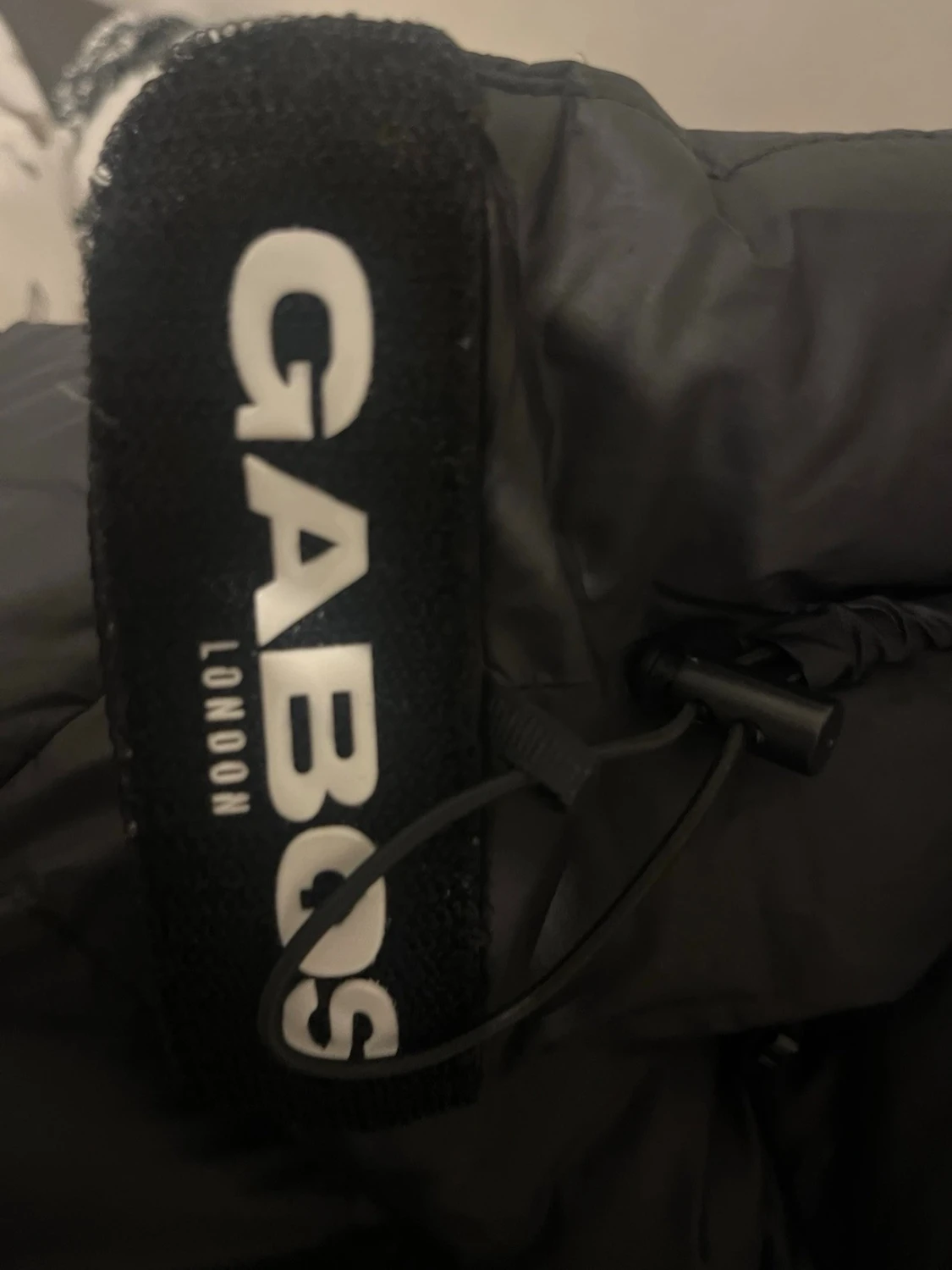 Svart pufferjacka från Gabos London - 3