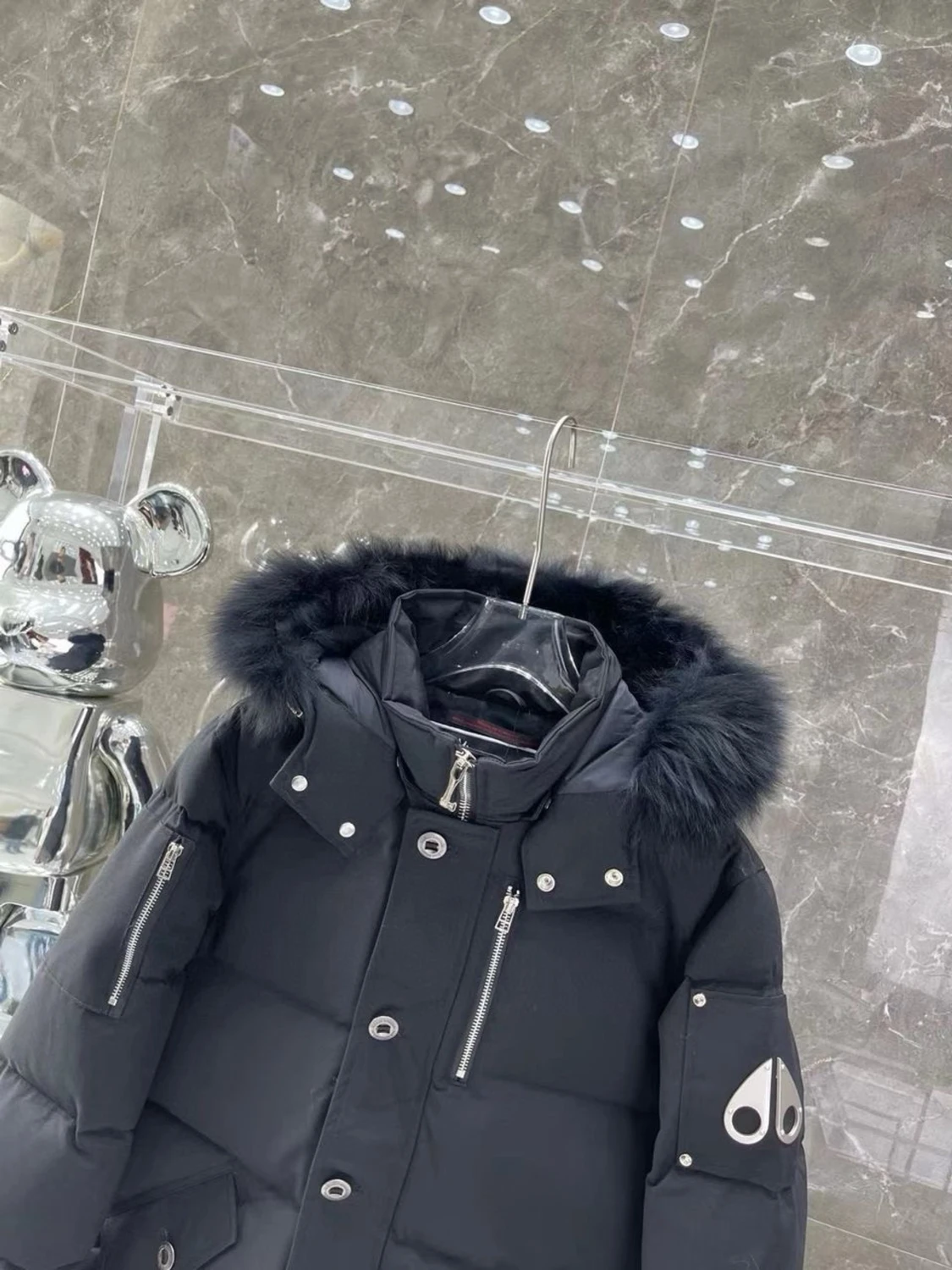 Svart dunjacka från Moose Knuckles - 2