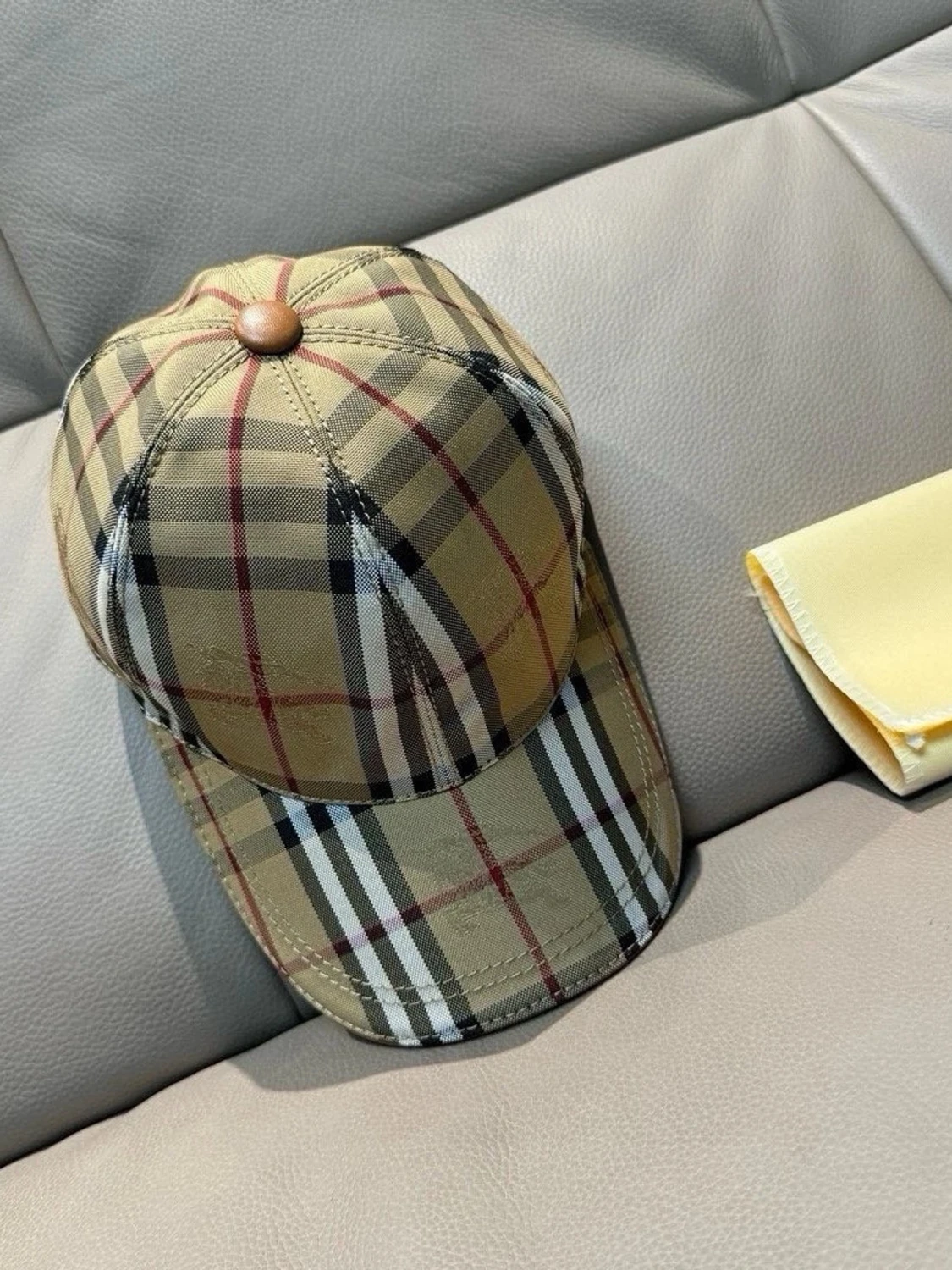 Rutig Burberry keps i bomull - 1