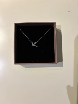 Edblad armband  - Fint fågelarmband från Edblad.