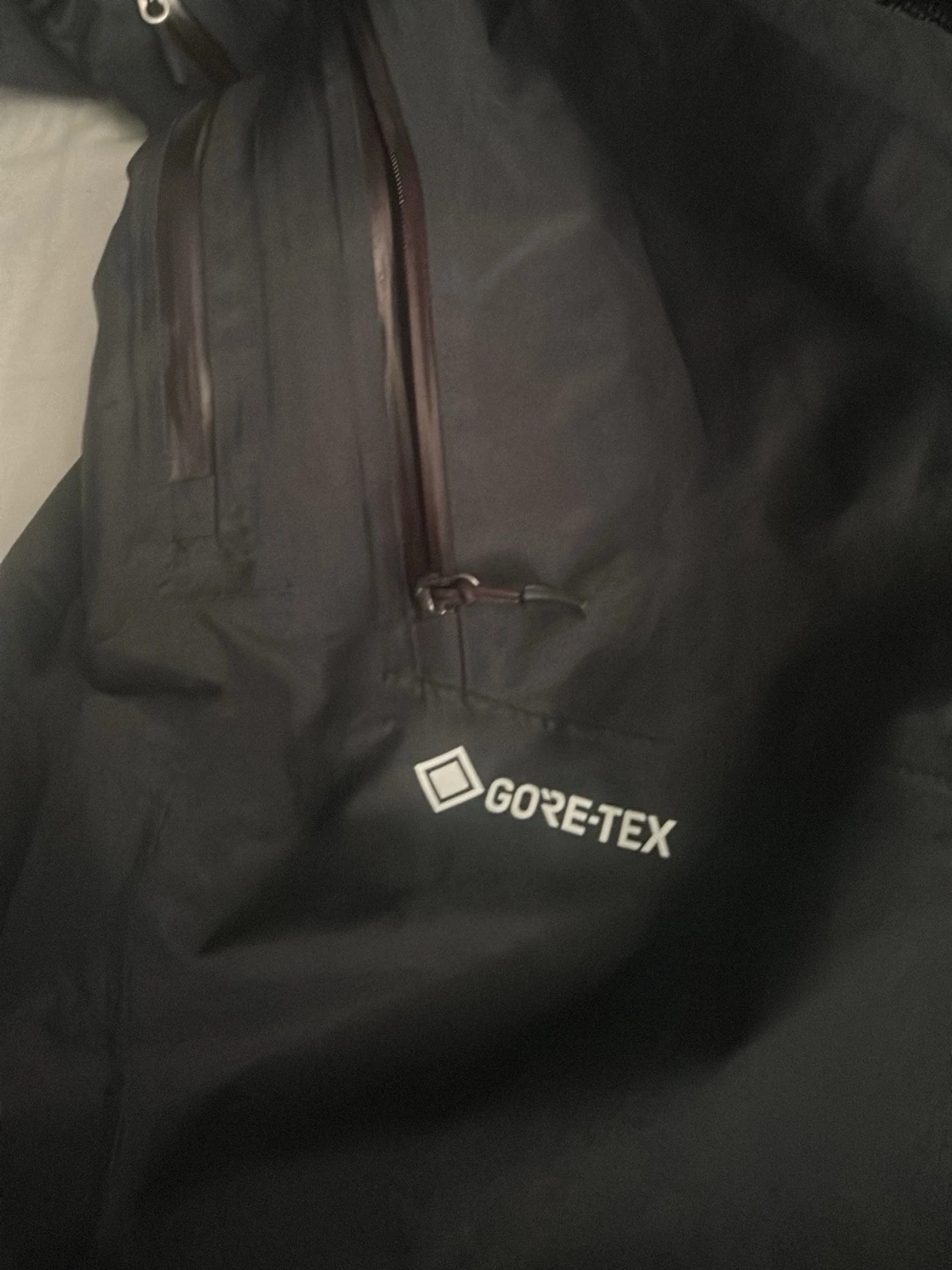 Svart Haglöfs Gore-Tex vindjacka - 1